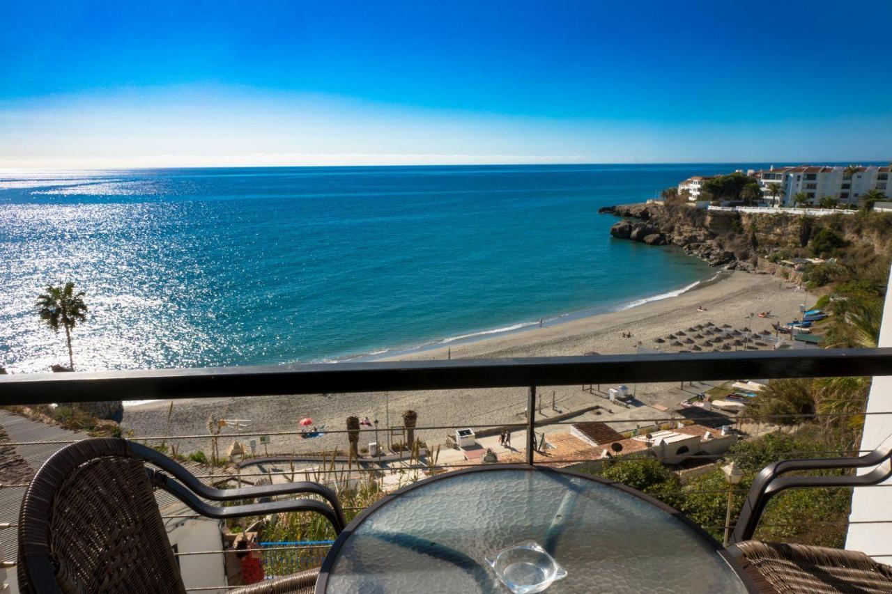 네르하 Playa Del Salon 2C Menyber 아파트 외부 사진